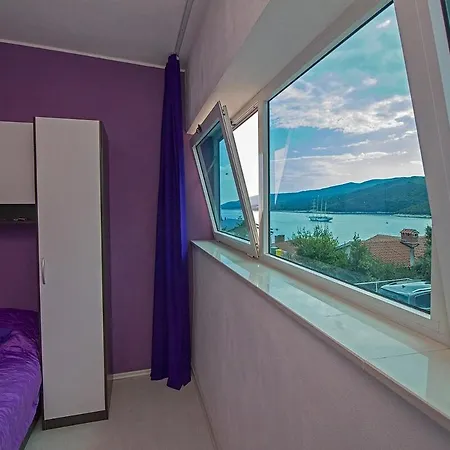 App For 2 Pers With Sea View Near Centar,18 公寓 *