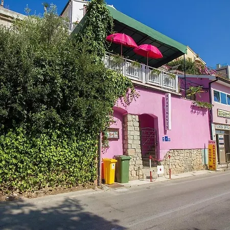 App For 2 Pers With Sea View Near Centar,18 Apartment