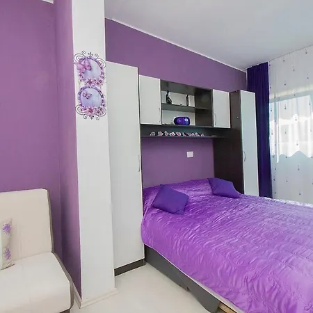 App For 2 Pers With Sea View Near Centar,18